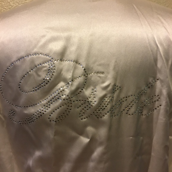 "Bride" 👰🏼 white silk robe! Size L, w/waist tie - Picture 3 of 4